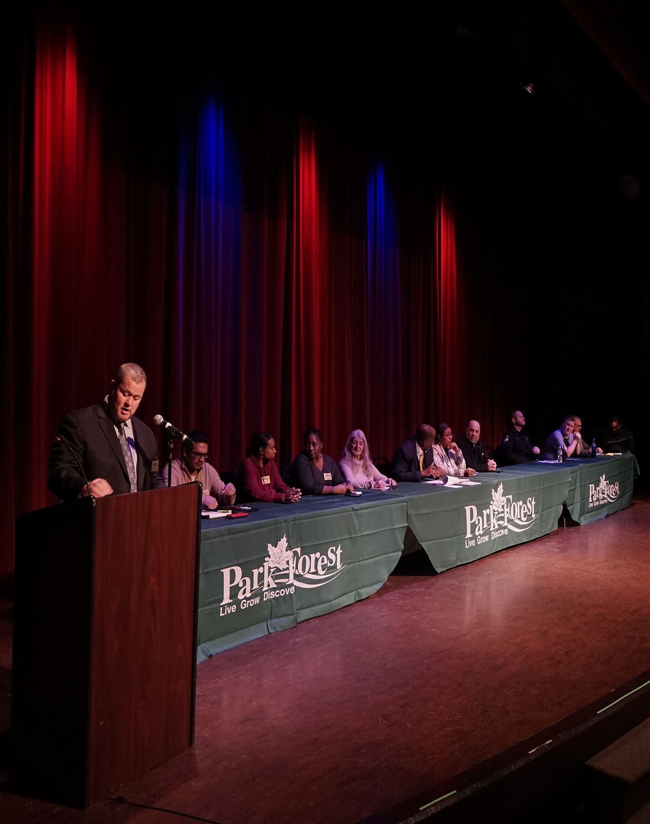 Neighborhood meeting nf size